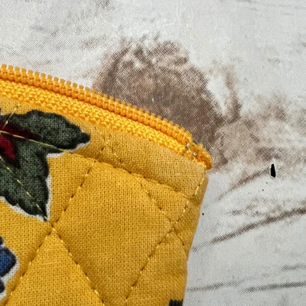 VTG Vera Bradley Cosmetic Pouch Yellow Floral Quilted Cotton Zipper Bag OS